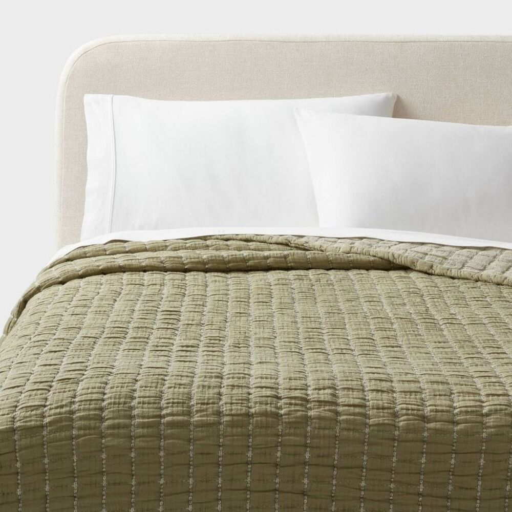 Threshold - Full/Queen Yarn Dye Crinkle Grid Quilt Moss Green  Green